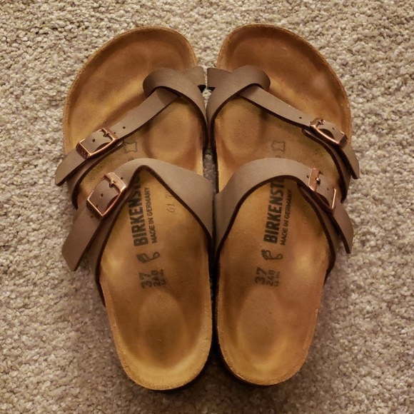 Birkenstock Shoes - Birkenstock Mayari
Sandal